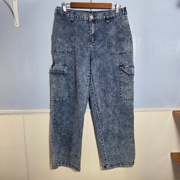 Madden Girl Extra Large Vintage Wash Elastic Waist Wide Leg Cargo Jeans - Picture 2 of 10